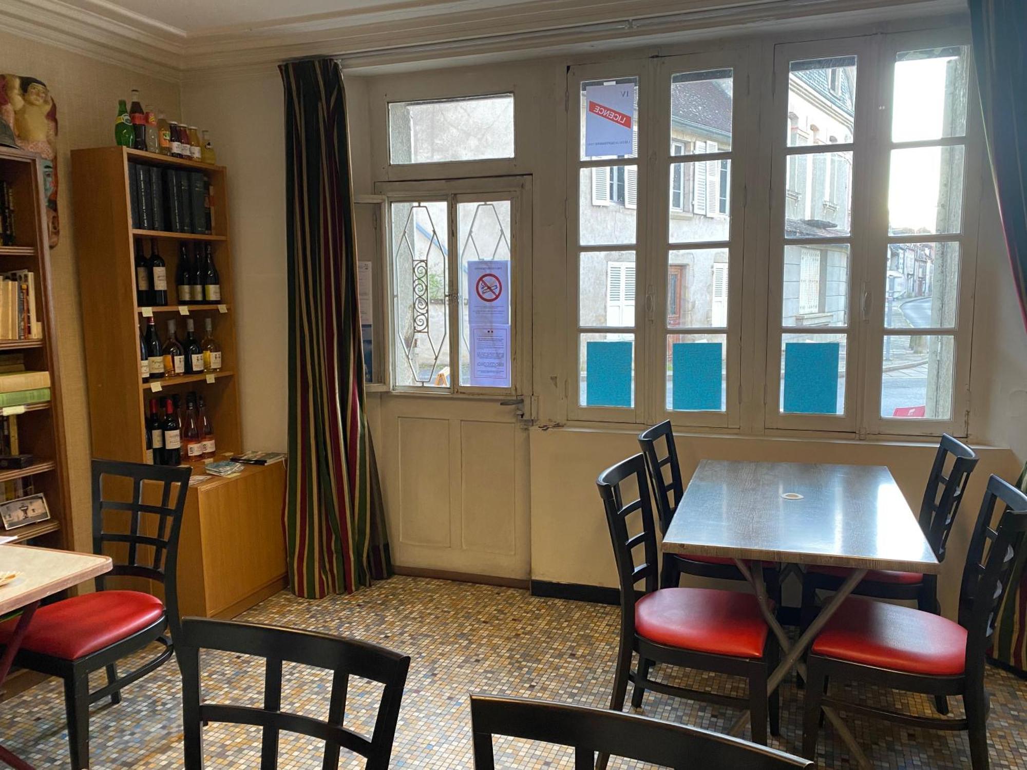 Hotel La Grande Maison à Chambon-sur-Voueize Extérieur photo